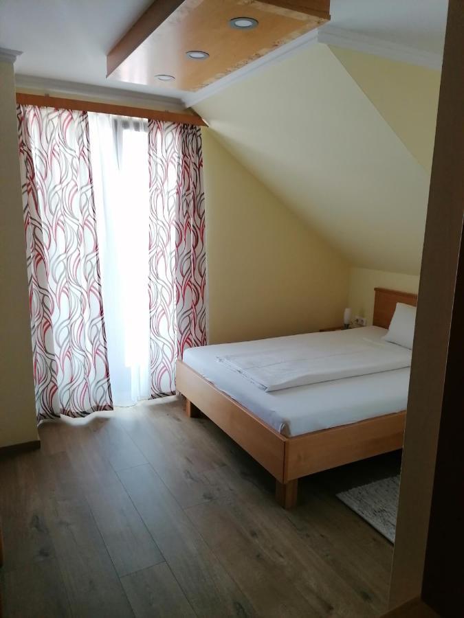 Kirchenwirt Mirth Hotell Eltendorf Exteriör bild